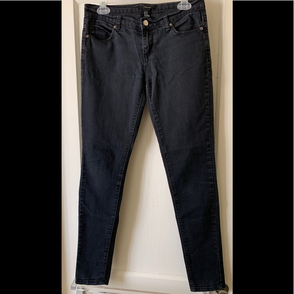 Forever 21 Low-Rise Black Skinny Jeans